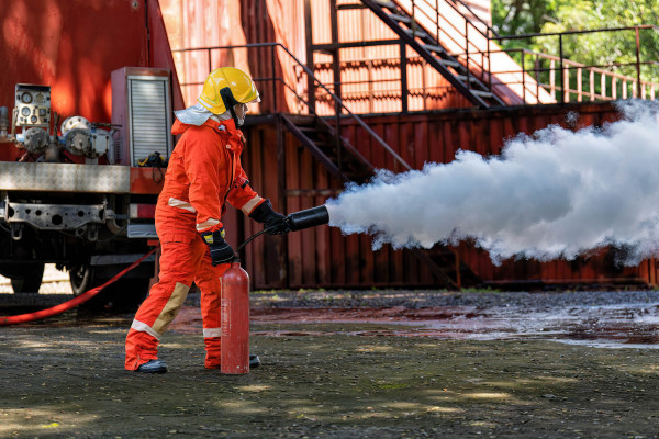 Sistemas de Protección de Incendios Mediante Espuma · Sistemas Protección Contra Incendios Gallifa